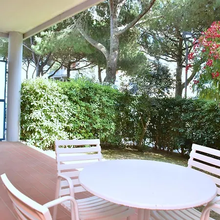 Cozy With Private Garden Near The Bibione