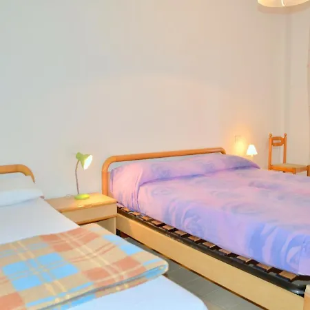 Cozy With Private Garden Near The Apartment *